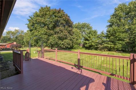 3821 Apache Street NW Uniontown OH 44685