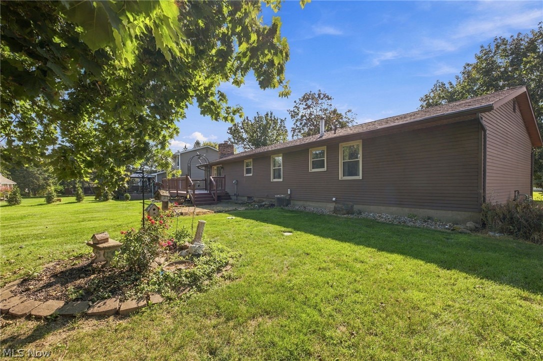 3821 Apache Street NW Uniontown OH 44685