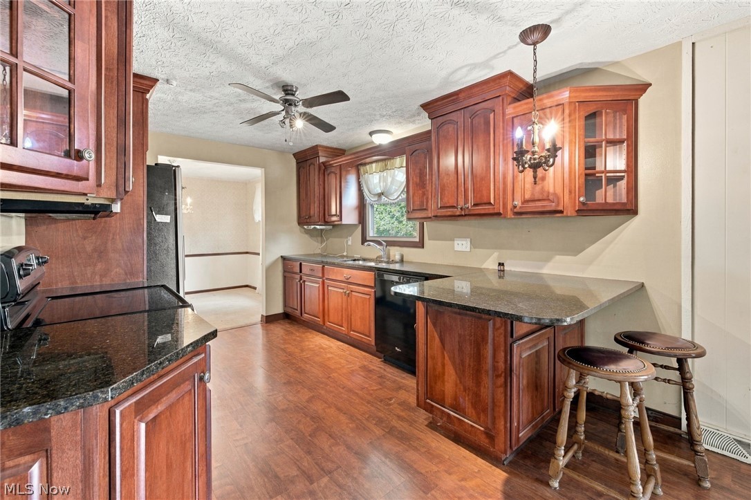 3821 Apache Street NW Uniontown OH 44685
