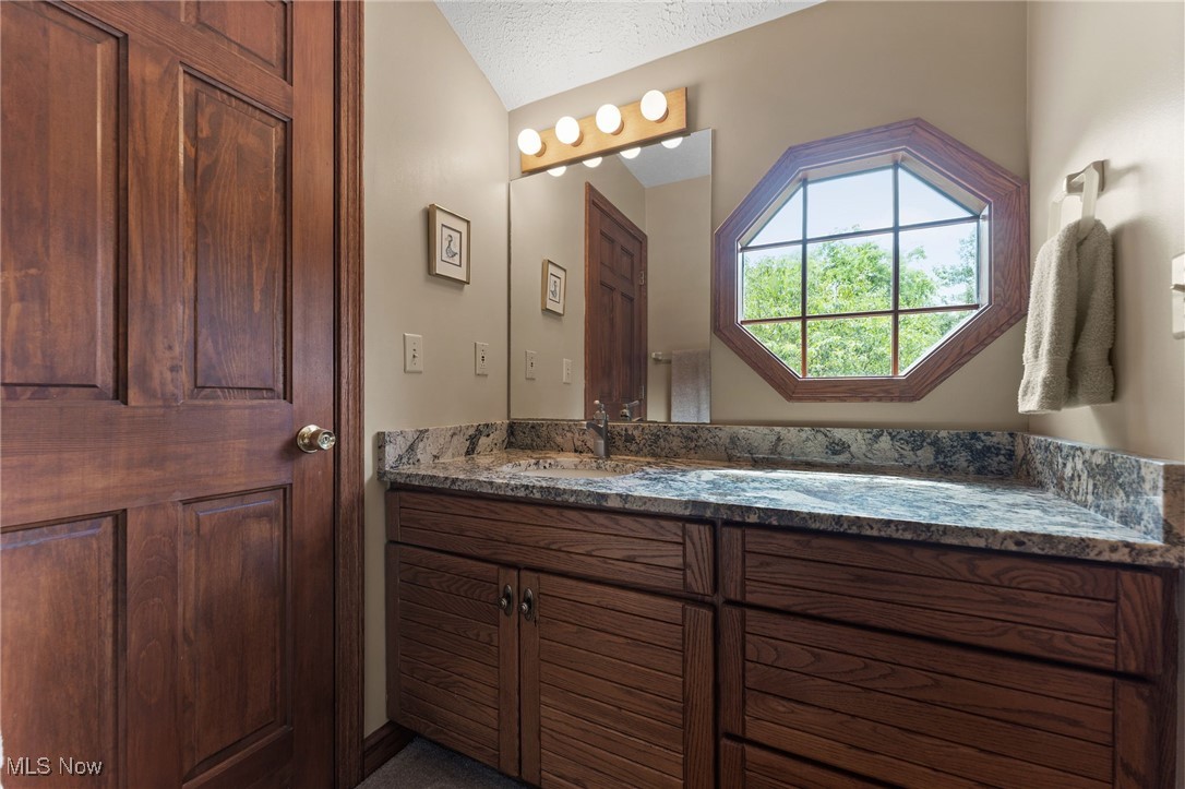 6751 Pheasants Ridge Hudson OH 44236