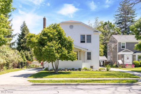 285 Bassett Road Bay Village OH 44140