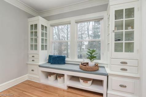 285 Bassett Road Bay Village OH 44140