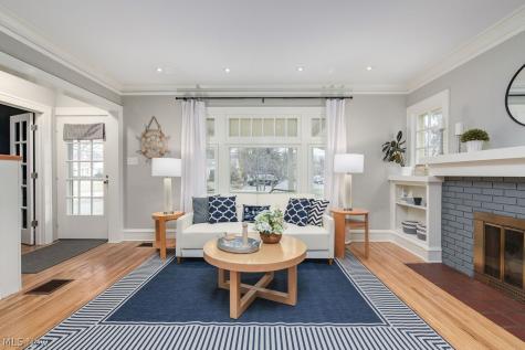 285 Bassett Road Bay Village OH 44140