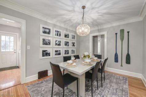285 Bassett Road Bay Village OH 44140