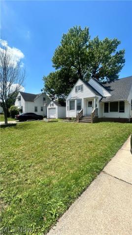 5356 Beechwood Avenue Maple Heights OH 44137