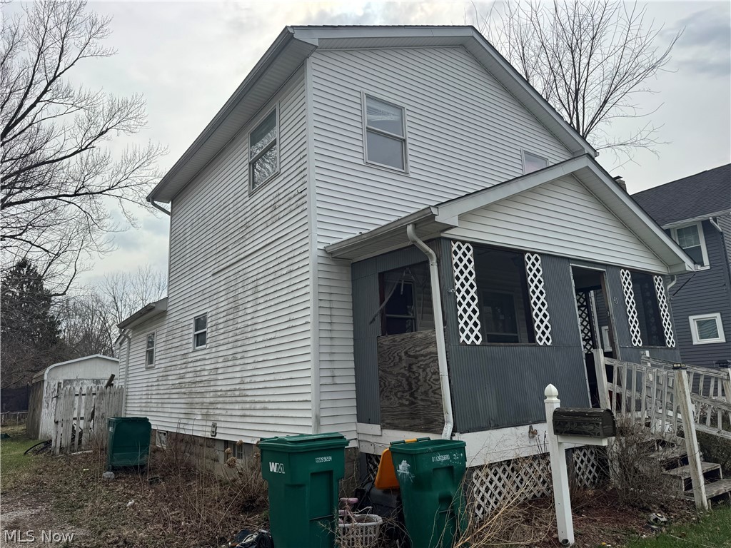 45 S Cedar Street Geneva OH 44041