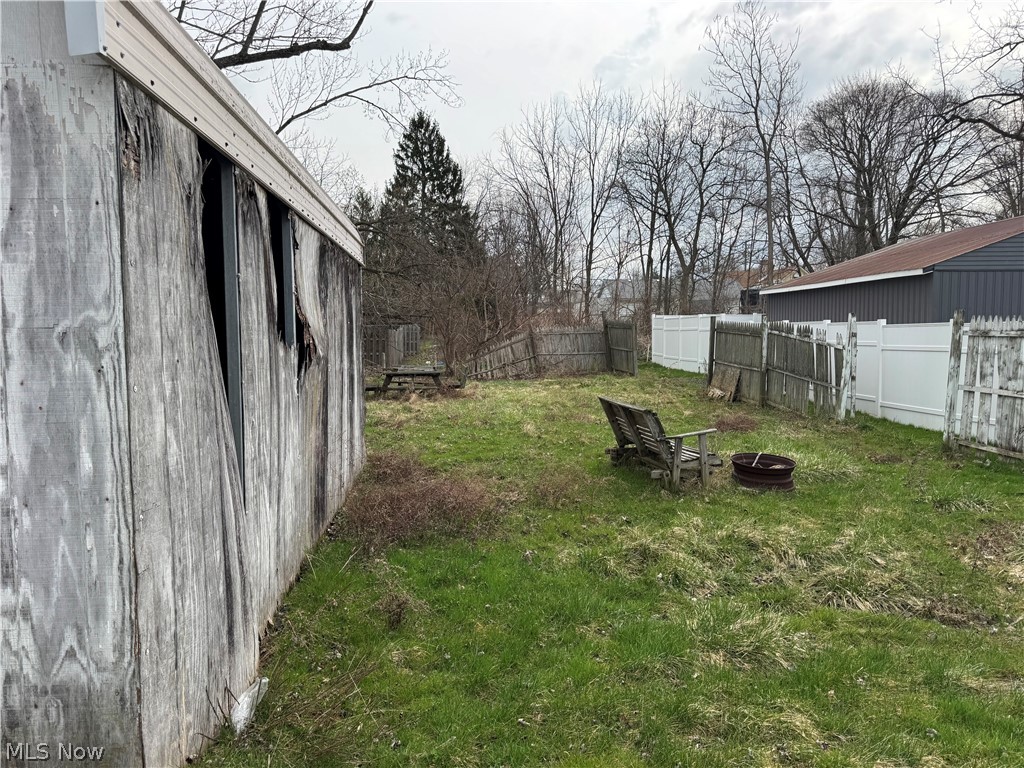 45 S Cedar Street Geneva OH 44041