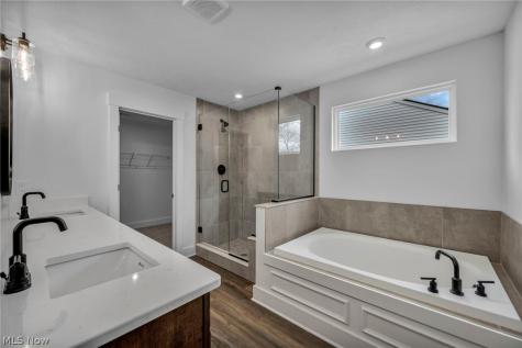 3711 Overlook Court Akron OH 44333