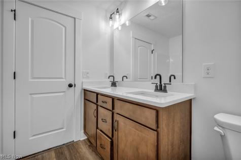 3711 Overlook Court Akron OH 44333