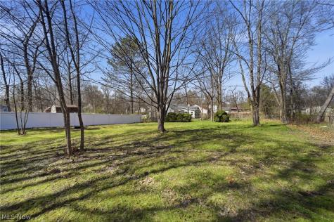 1517 Gottschall Road Stow OH 44224