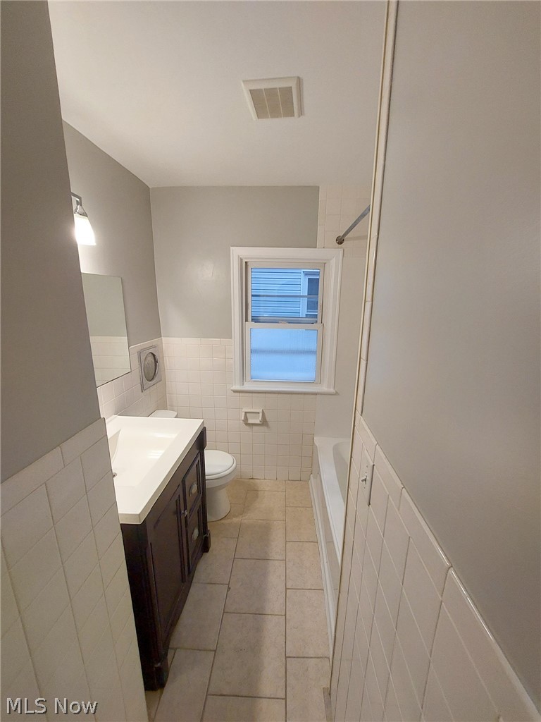 1203 25th Street NE Canton OH 44714