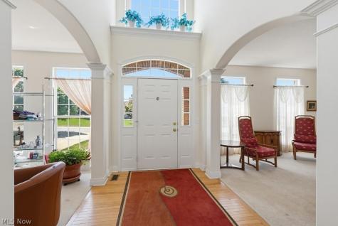 131 Heartland Circle Hinckley OH 44233