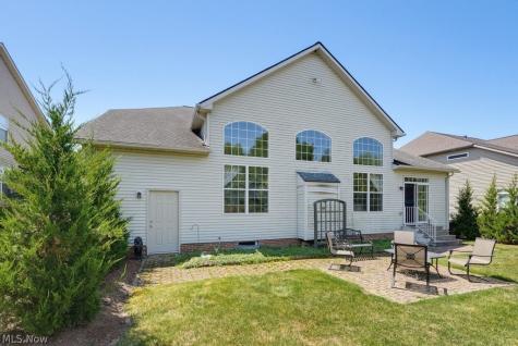 131 Heartland Circle Hinckley OH 44233