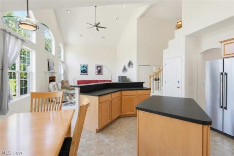 131 Heartland Circle Hinckley OH 44233