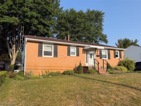 1123 Overridge Avenue SE North Canton OH 44720