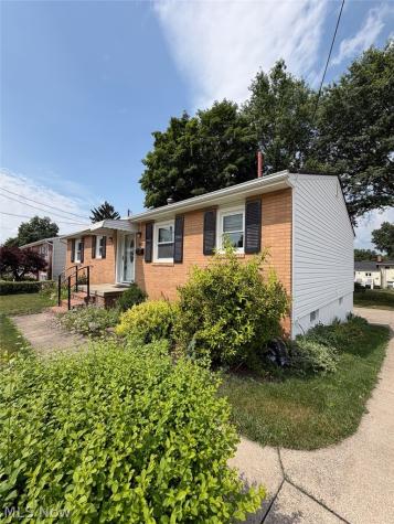 1123 Overridge Avenue SE North Canton OH 44720
