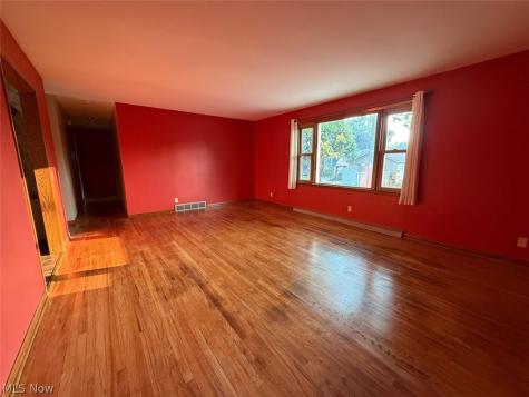 1123 Overridge Avenue SE North Canton OH 44720