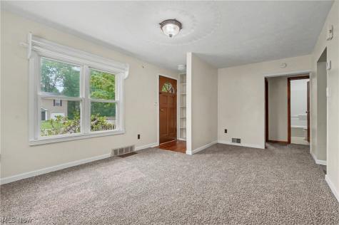 4819 Smith Road Ravenna OH 44266