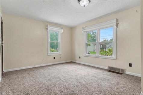 4819 Smith Road Ravenna OH 44266