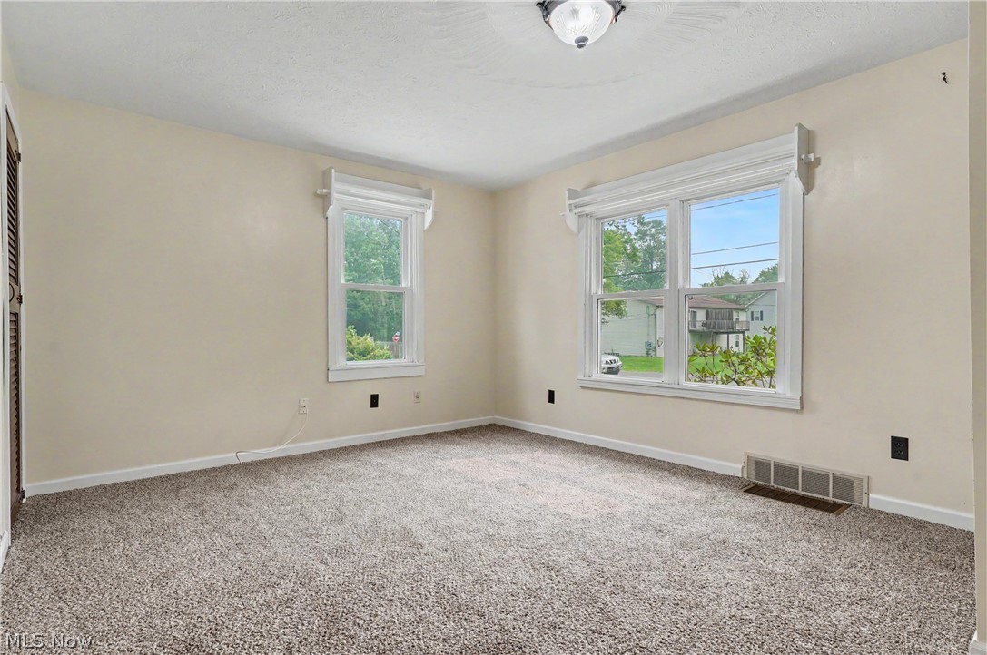 4819 Smith Road Ravenna OH 44266