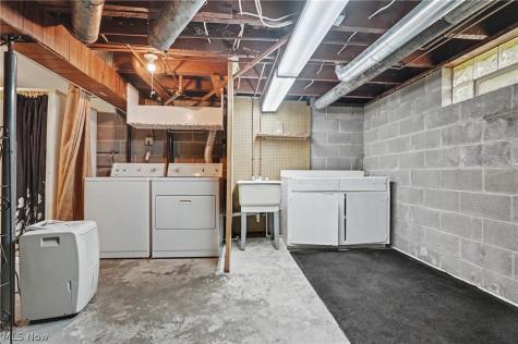 4819 Smith Road Ravenna OH 44266