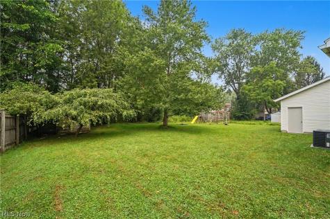 4819 Smith Road Ravenna OH 44266