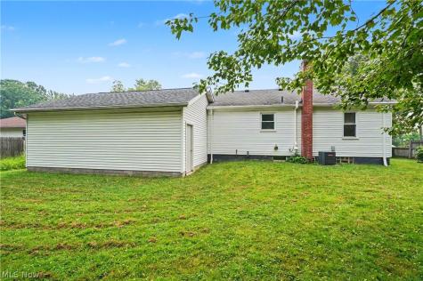4819 Smith Road Ravenna OH 44266