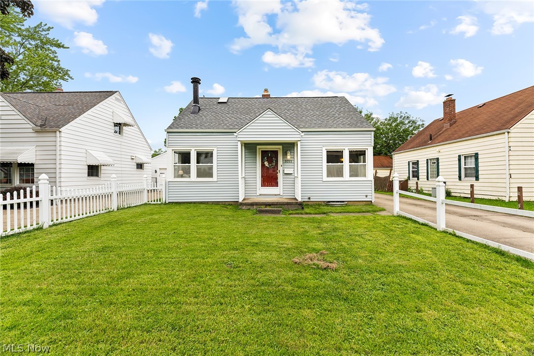 3211 Oakwood Drive Cuyahoga Falls OH 44221