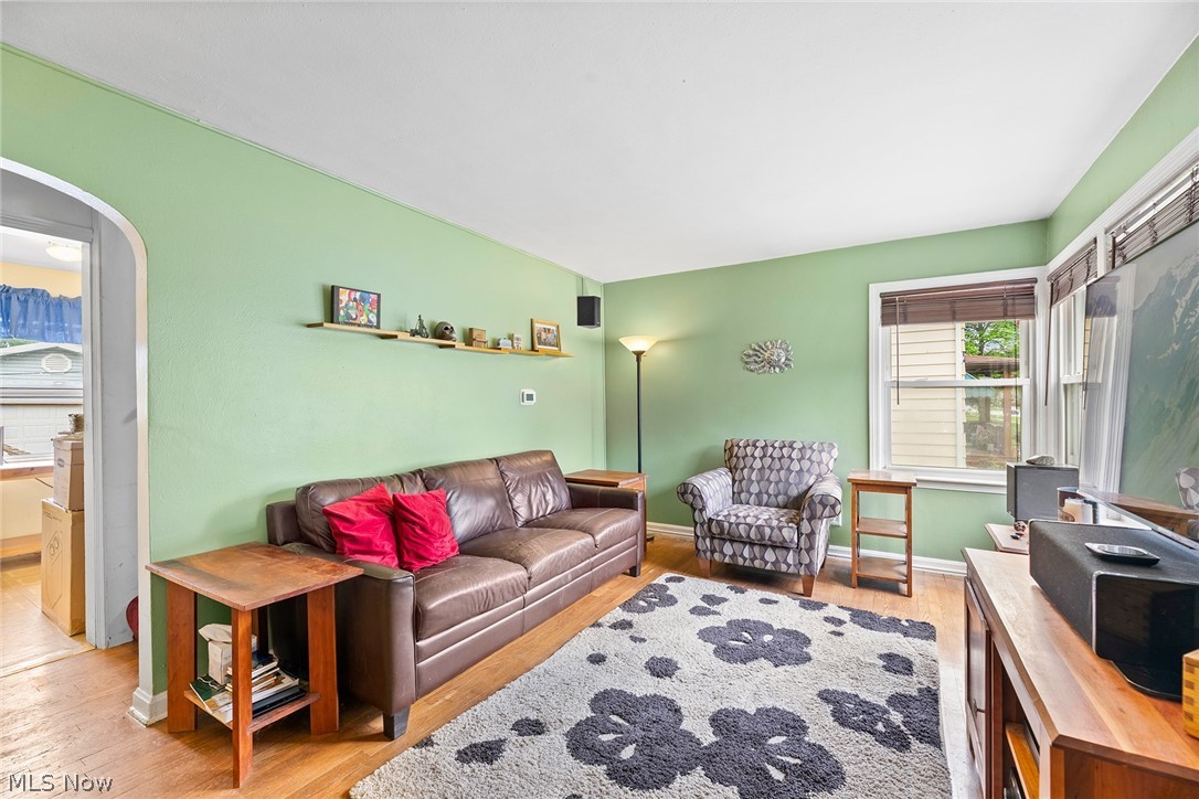 3211 Oakwood Drive Cuyahoga Falls OH 44221
