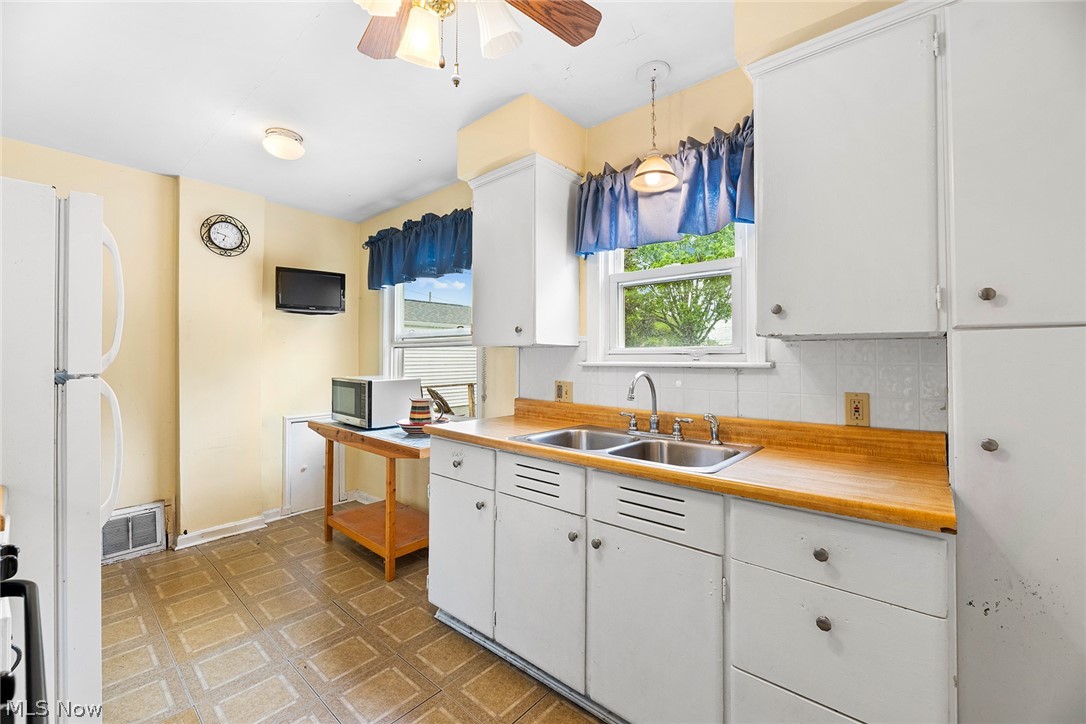 3211 Oakwood Drive Cuyahoga Falls OH 44221