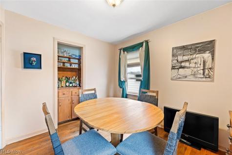 3211 Oakwood Drive Cuyahoga Falls OH 44221