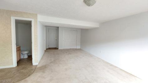 3241 Saint Charles Drive Steubenville OH 43952