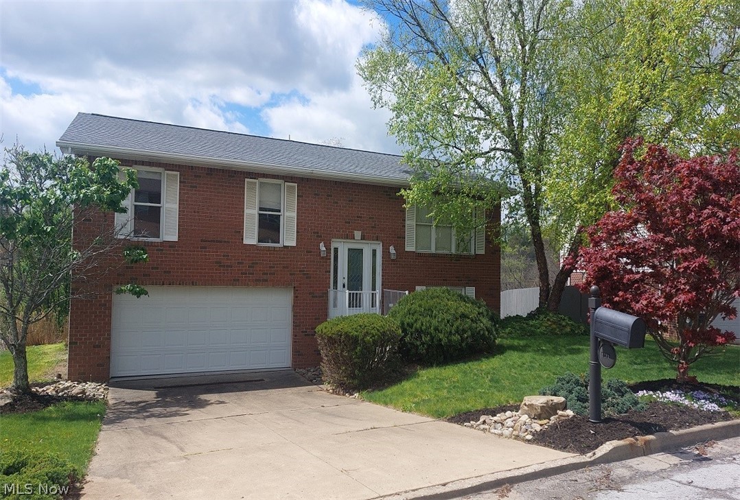 3241 Saint Charles Drive Steubenville OH 43952