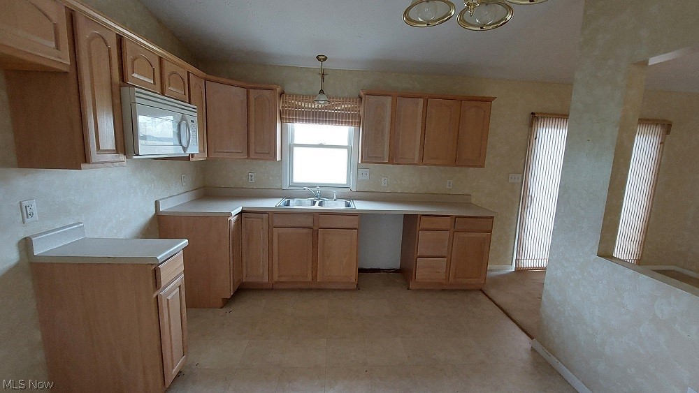 3241 Saint Charles Drive Steubenville OH 43952