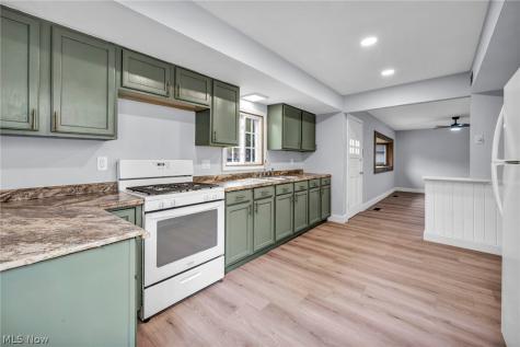 5949 Jaycox Road North Ridgeville OH 44039
