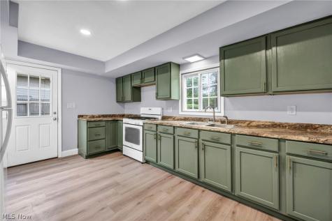 5949 Jaycox Road North Ridgeville OH 44039