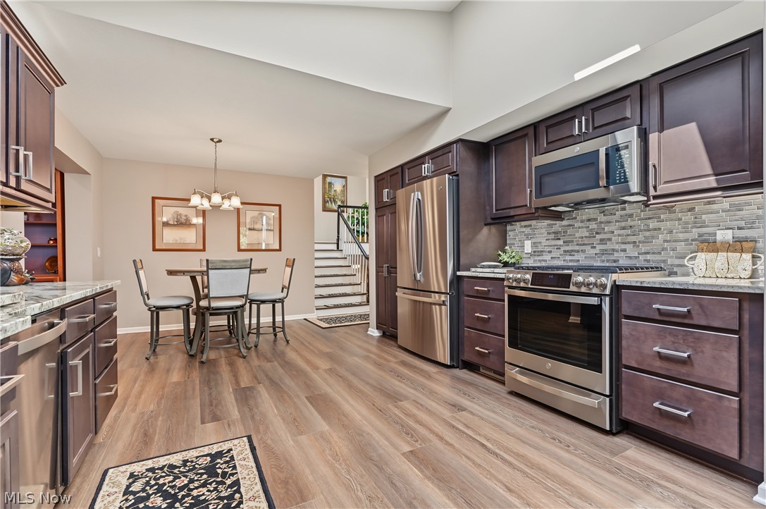 4824 Rolling View Drive Akron OH 44333