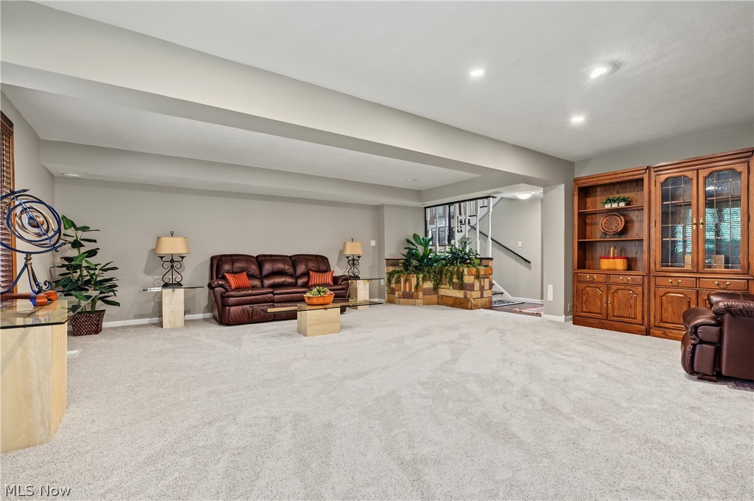 4824 Rolling View Drive Akron OH 44333