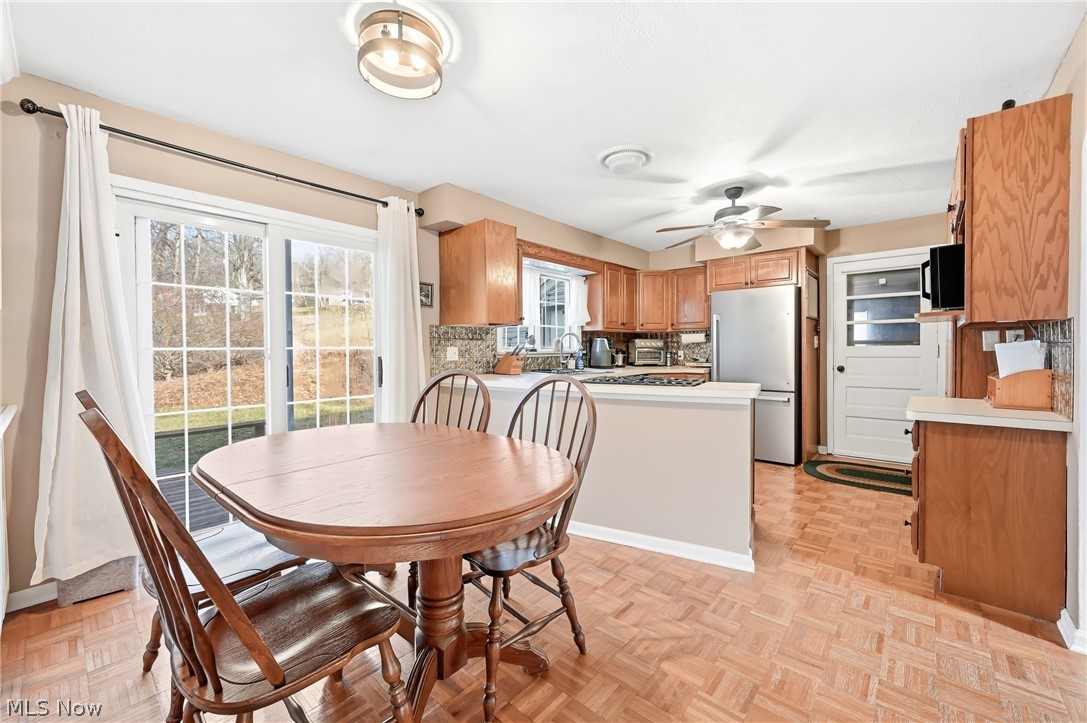 306 Park Avenue Lowellville OH 44436