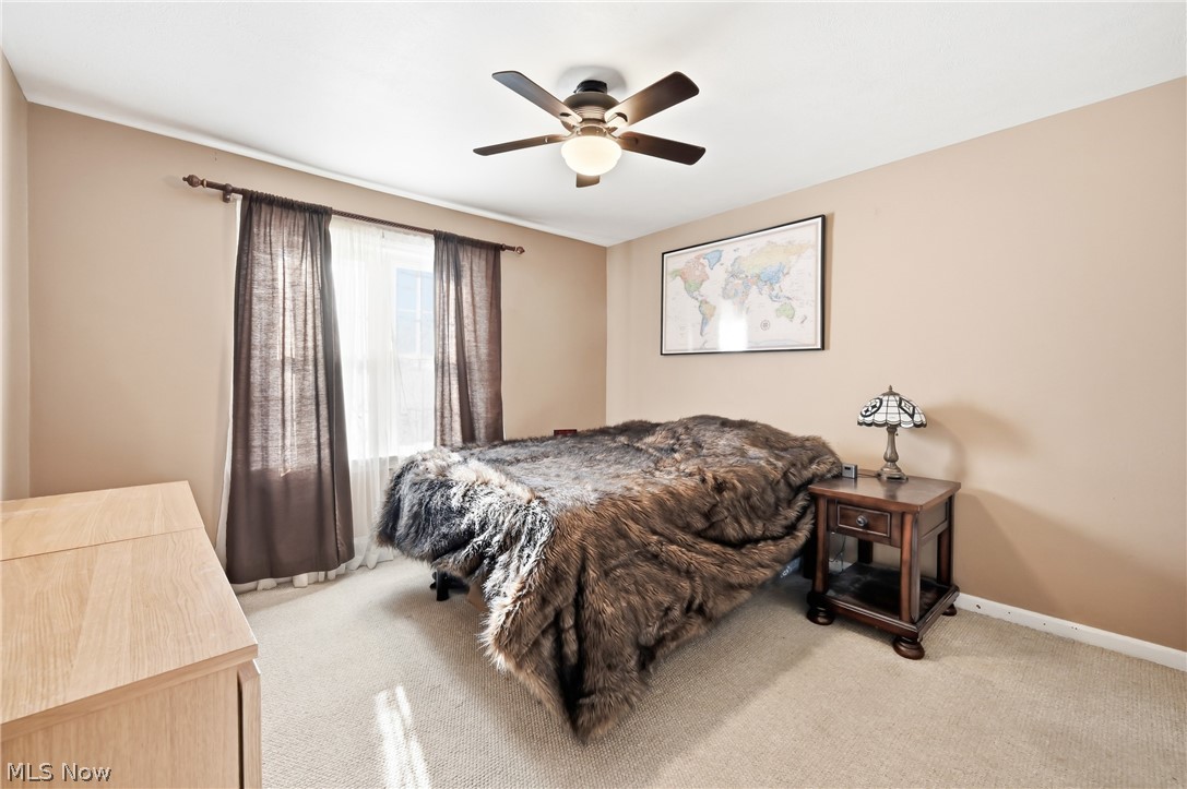 306 Park Avenue Lowellville OH 44436