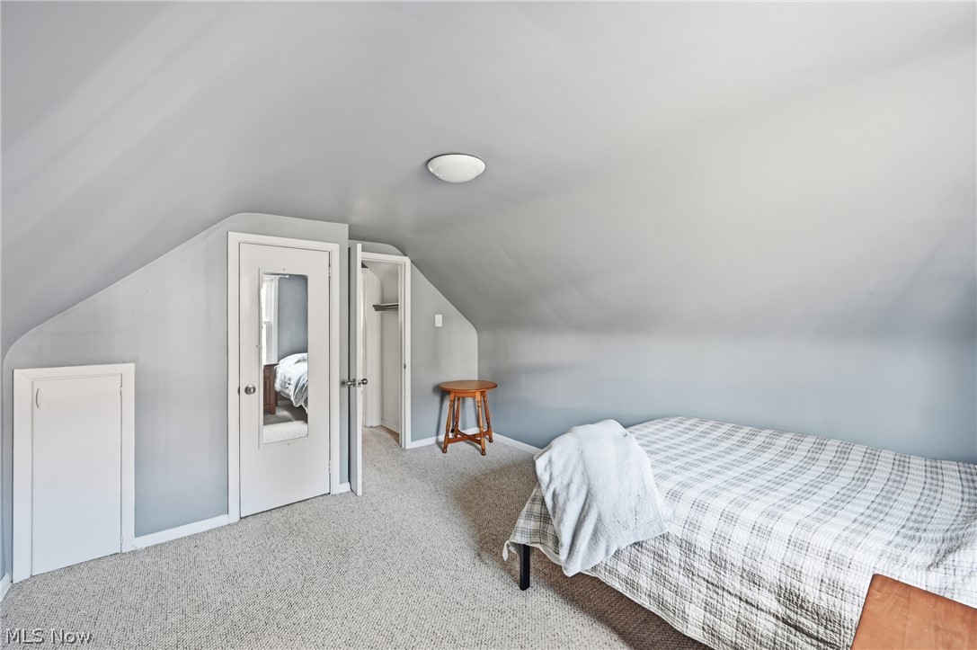 306 Park Avenue Lowellville OH 44436