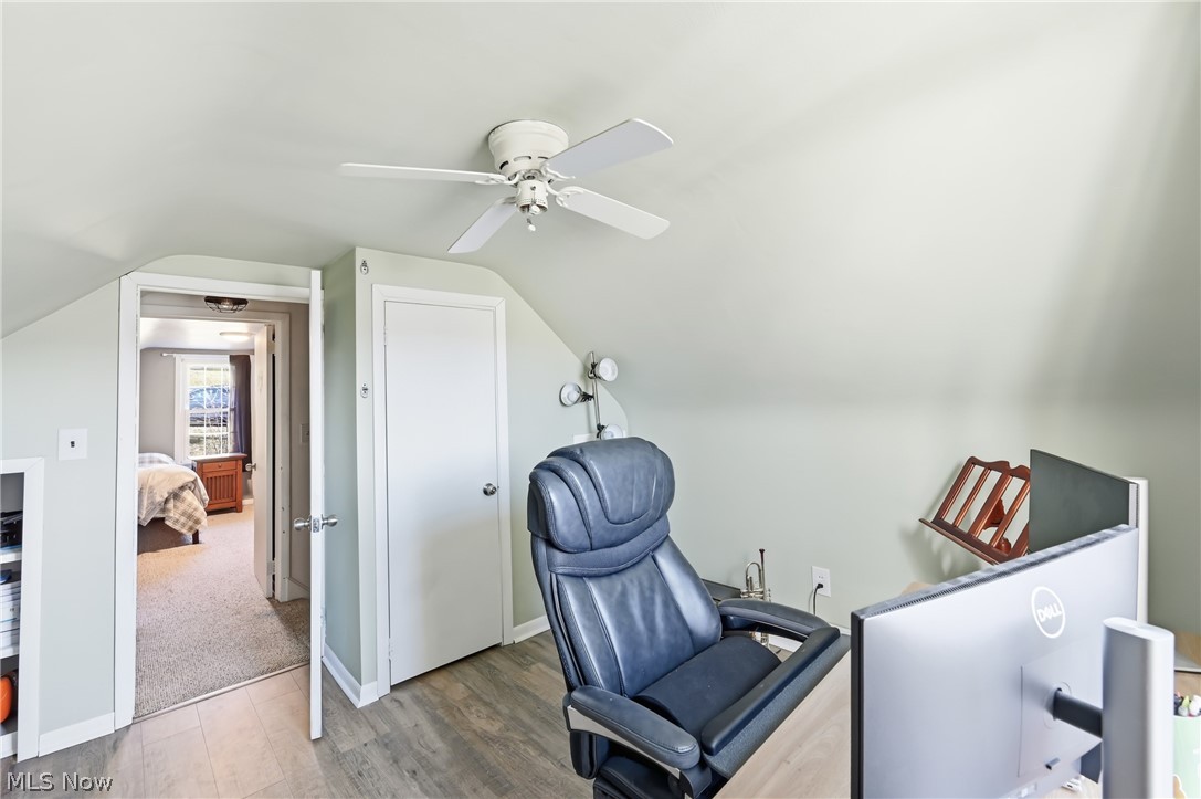 306 Park Avenue Lowellville OH 44436