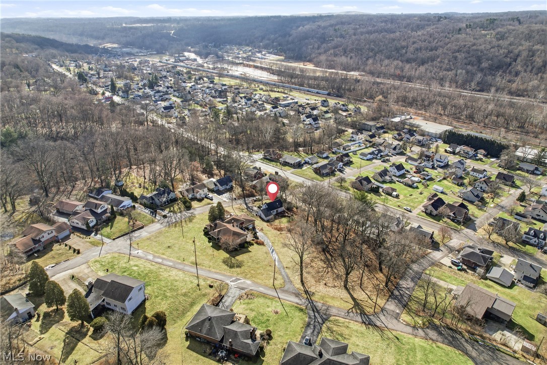 306 Park Avenue Lowellville OH 44436