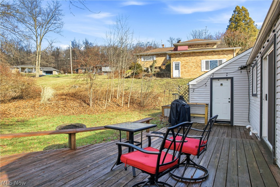 306 Park Avenue Lowellville OH 44436
