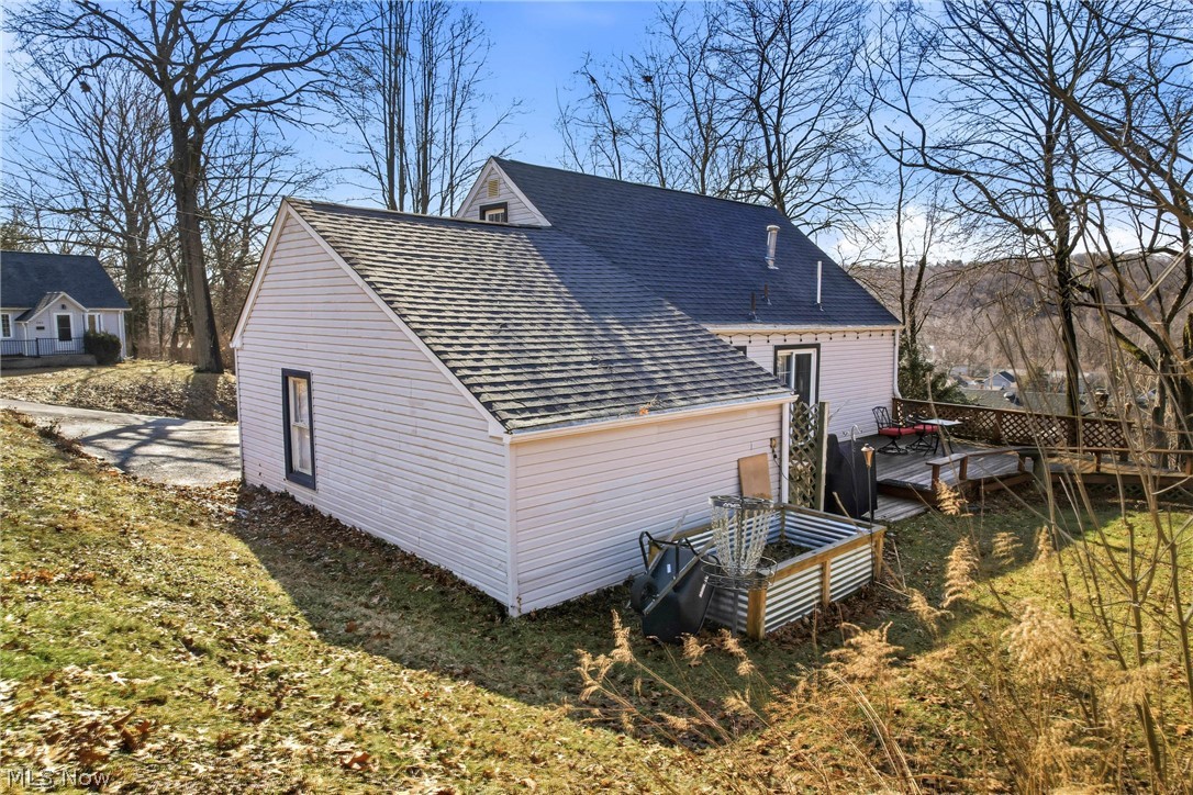 306 Park Avenue Lowellville OH 44436