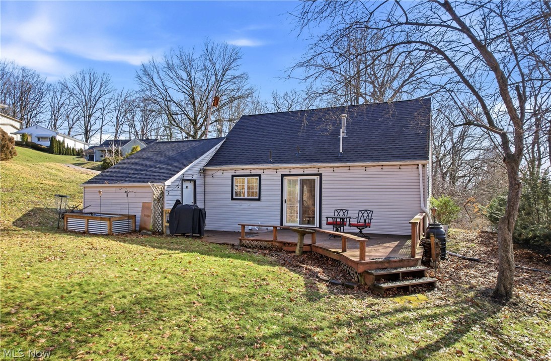 306 Park Avenue Lowellville OH 44436