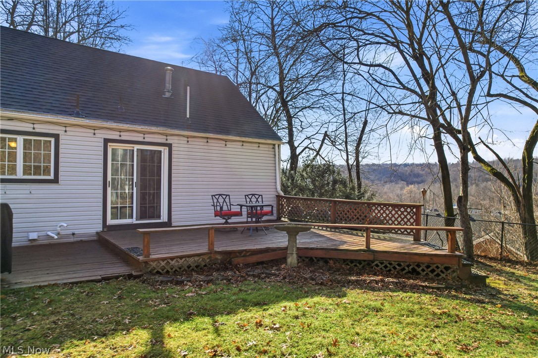 306 Park Avenue Lowellville OH 44436