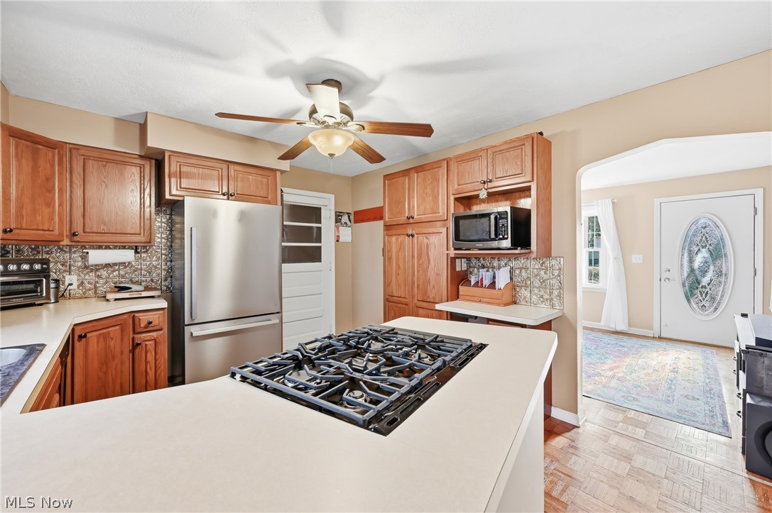 306 Park Avenue Lowellville OH 44436