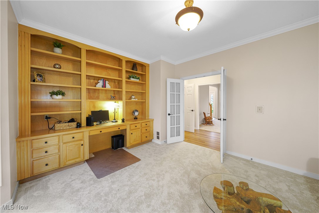 915 Cimarron Oval Aurora OH 44202