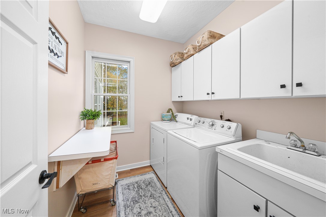 915 Cimarron Oval Aurora OH 44202